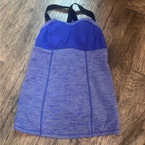 Lululemon People and Black Strappy yoga workout Top w built in bra Sz S